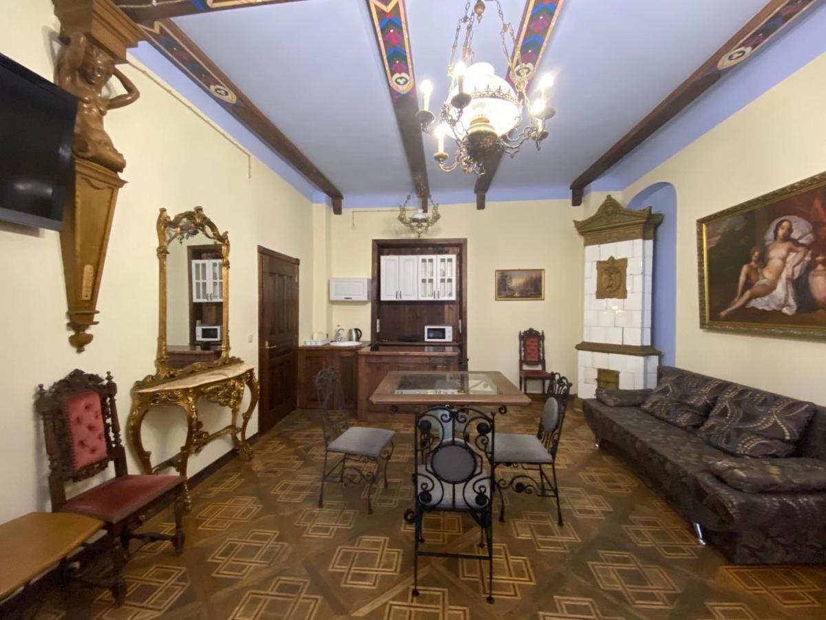 Апартаменти Королівські На Вулиці Лесі Українки 19 Lviv Exteriör bild