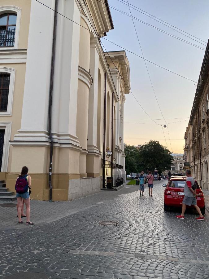 Апартаменти Королівські На Вулиці Лесі Українки 19 Lviv Exteriör bild