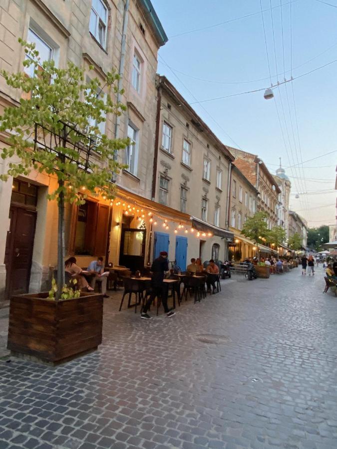 Апартаменти Королівські На Вулиці Лесі Українки 19 Lviv Exteriör bild