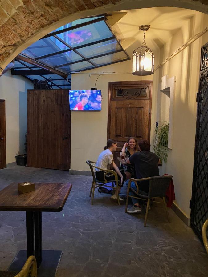 Апартаменти Королівські На Вулиці Лесі Українки 19 Lviv Exteriör bild
