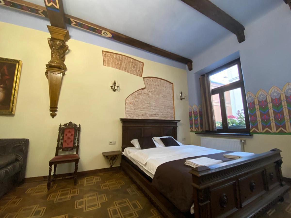 Апартаменти Королівські На Вулиці Лесі Українки 19 Lviv Exteriör bild