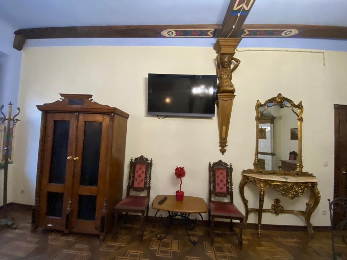 Апартаменти Королівські На Вулиці Лесі Українки 19 Lviv Exteriör bild