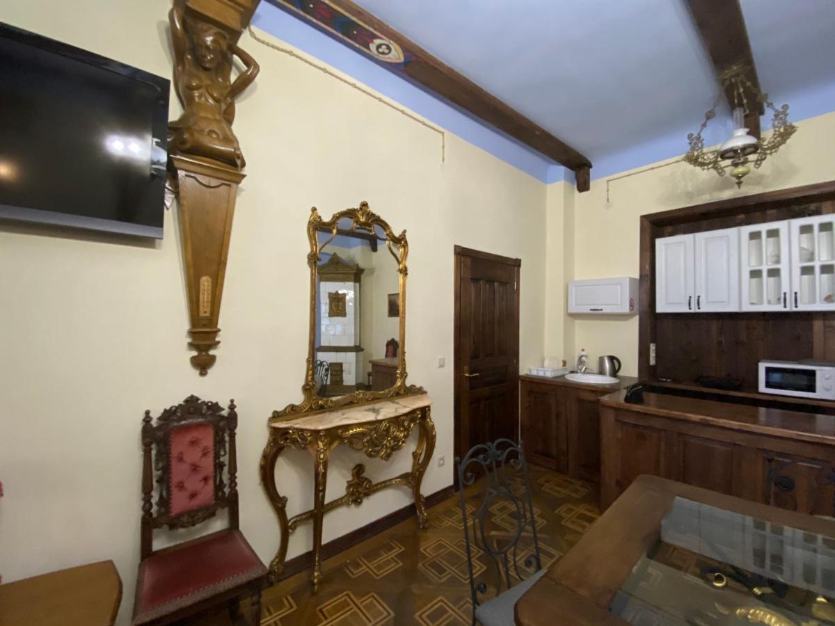Апартаменти Королівські На Вулиці Лесі Українки 19 Lviv Exteriör bild