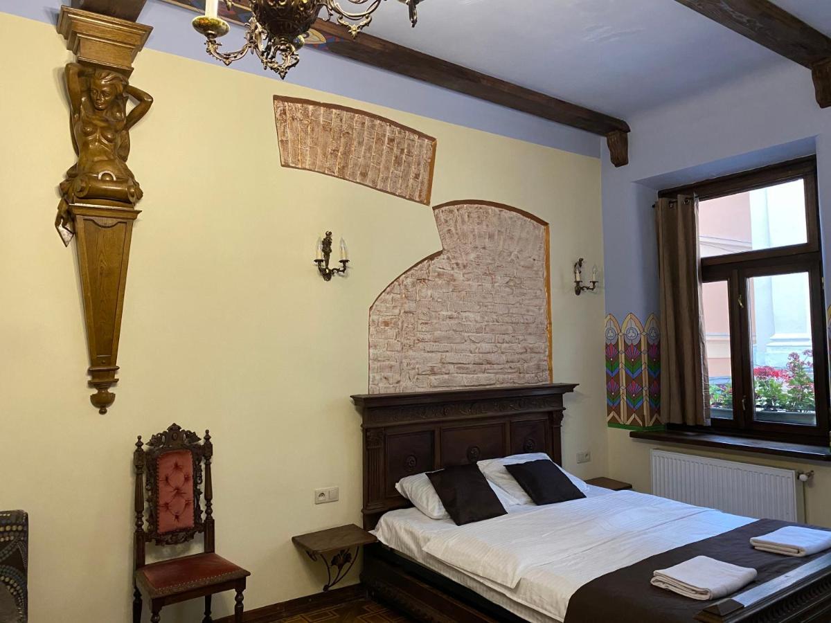 Апартаменти Королівські На Вулиці Лесі Українки 19 Lviv Exteriör bild