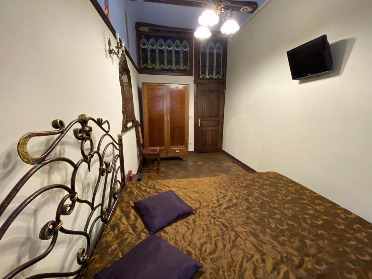 Апартаменти Королівські На Вулиці Лесі Українки 19 Lviv Exteriör bild