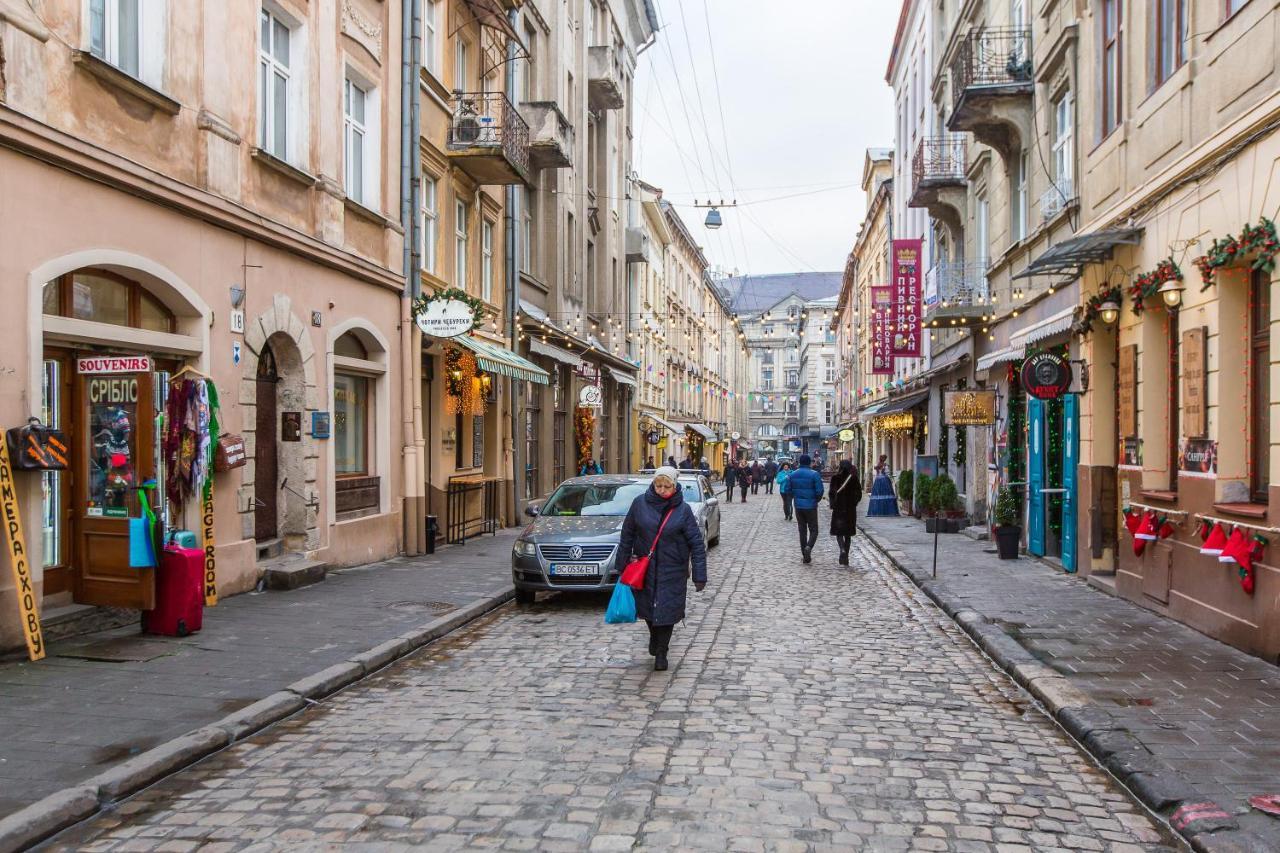 Апартаменти Королівські На Вулиці Лесі Українки 19 Lviv Exteriör bild
